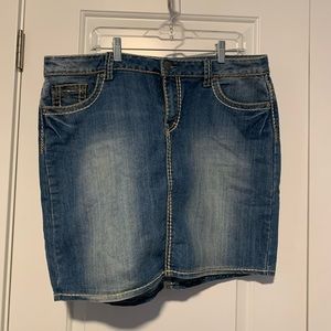Women’s size 16 Vanilla Jeans - denim skirt